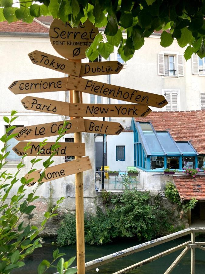 Charmant Village Proche Disneyland & Paris 克雷西拉沙佩勒 外观 照片